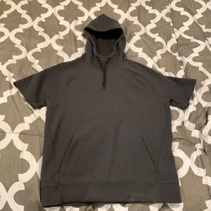 Men’s Gray Active Hoodie Tee Pullover - LIKE NEW, WORN ONCE